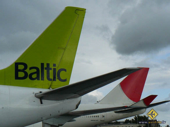 Boeing 747-446